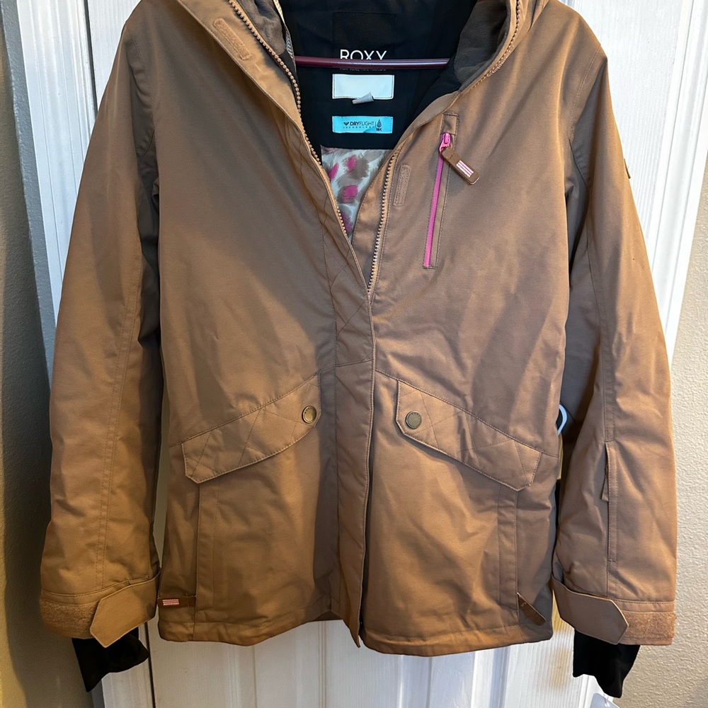 Roxy Tan Jacket with Pink Zipper
